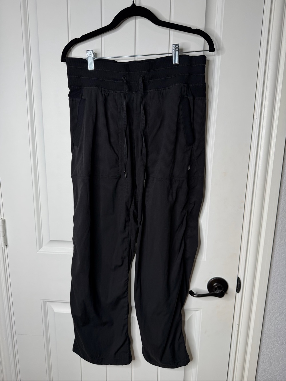 Lululemon Women’s Black Drawstring Casual Pants